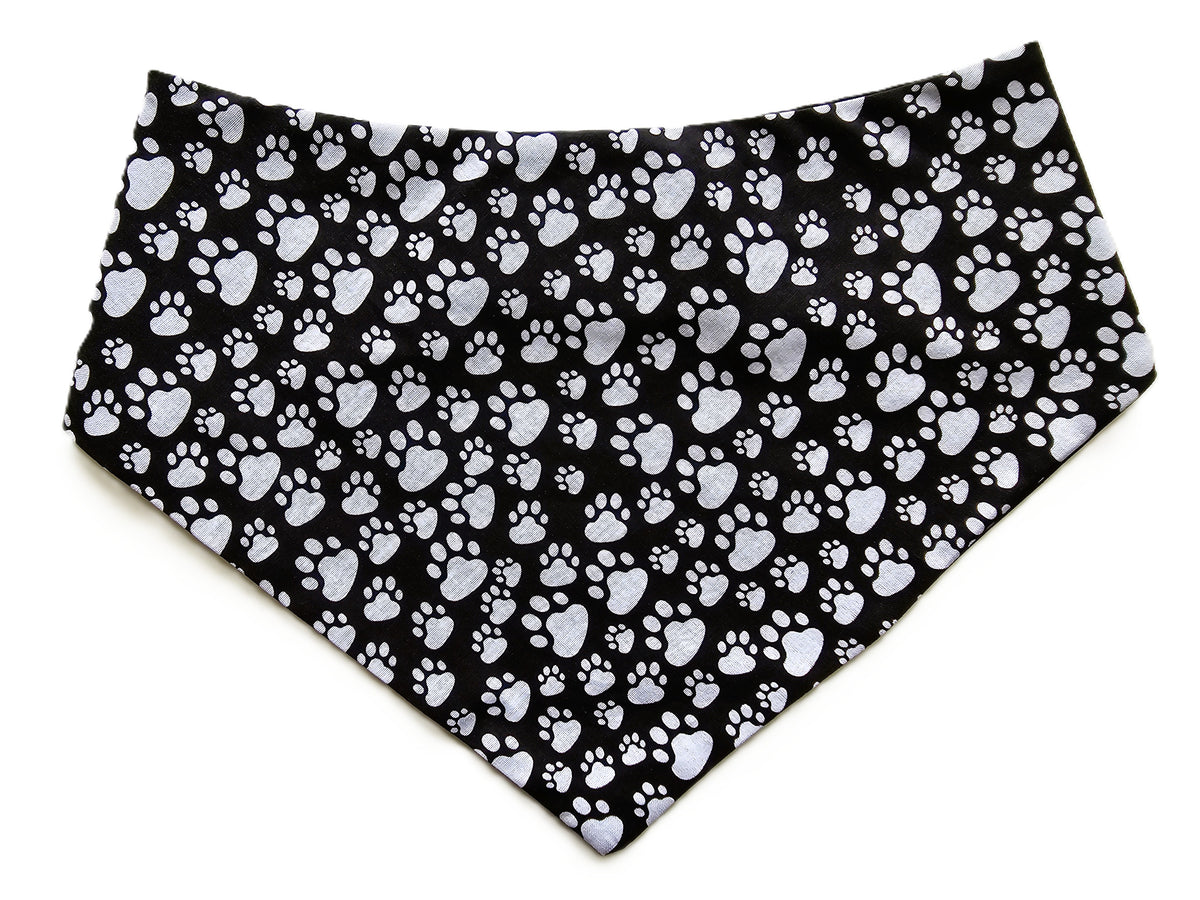 🐾 White Paws on Black Dog Bandana 🐾