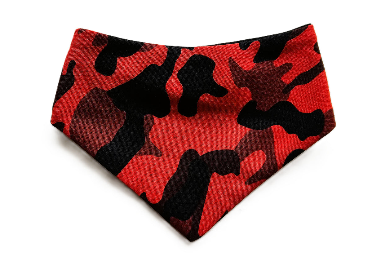 Red Camo Dog Bandana 🐾❤️