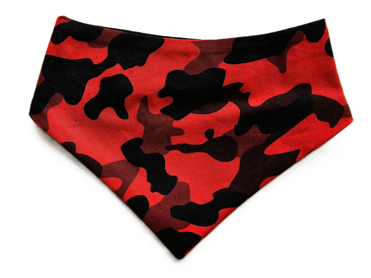 Red Camo Dog Bandana 🐾❤️