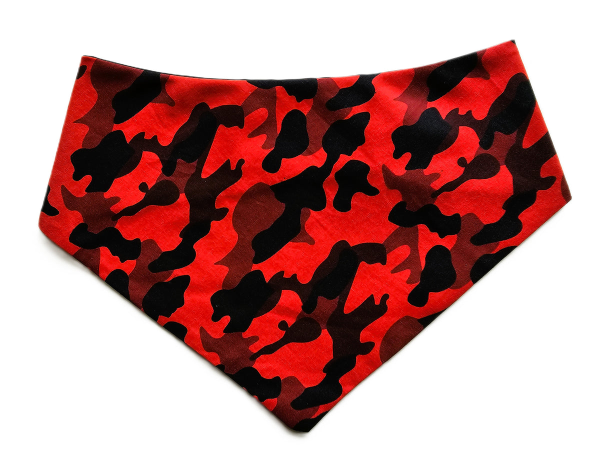Red Camo Dog Bandana 🐾❤️
