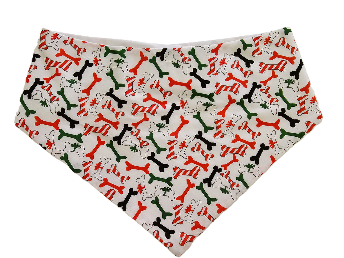 🎄🦴 Christmas Bones Pet Bandana – Limited Edition! 🦴🎅
