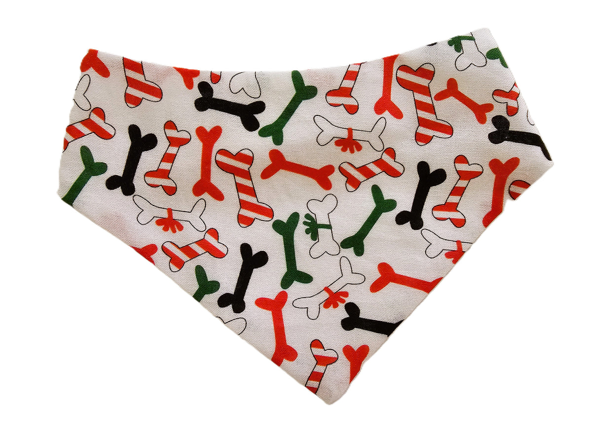 🎄🦴 Christmas Bones Pet Bandana – Limited Edition! 🦴🎅
