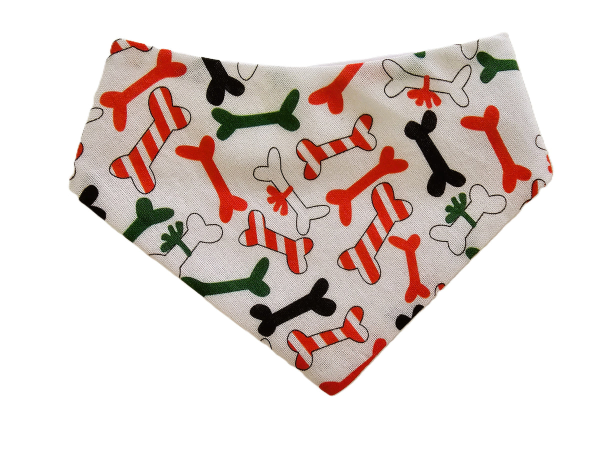 🎄🦴 Christmas Bones Pet Bandana – Limited Edition! 🦴🎅